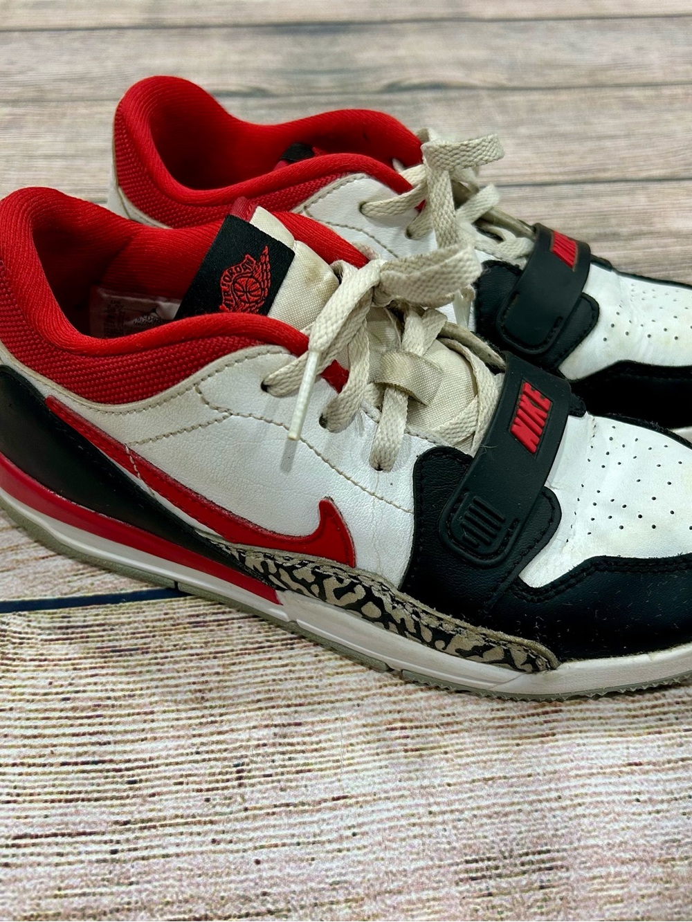 Nike Air Jordan 312 Low in Red, Black and White size 2.5 youth.